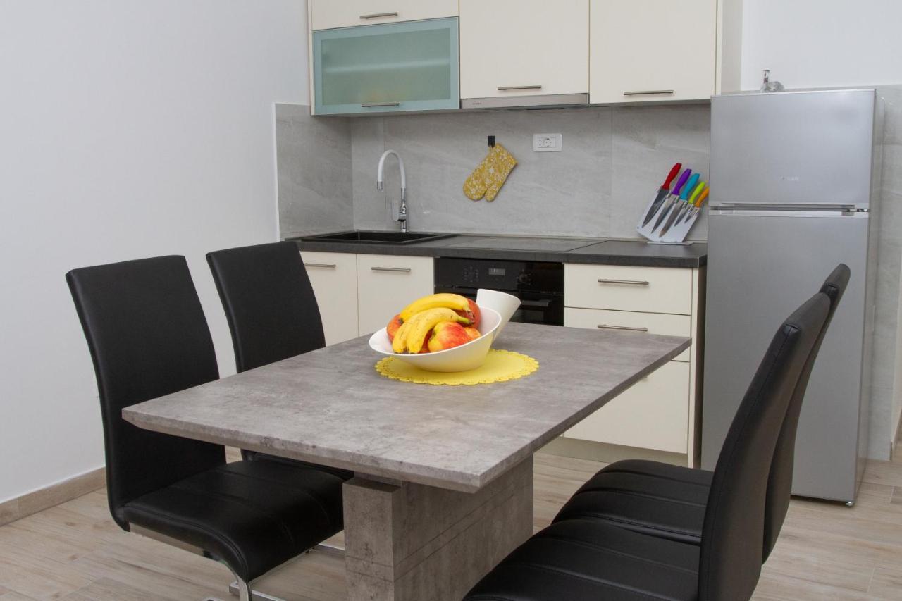 Unforgettable Sea View Apartments Bakota Podstrana Exterior photo